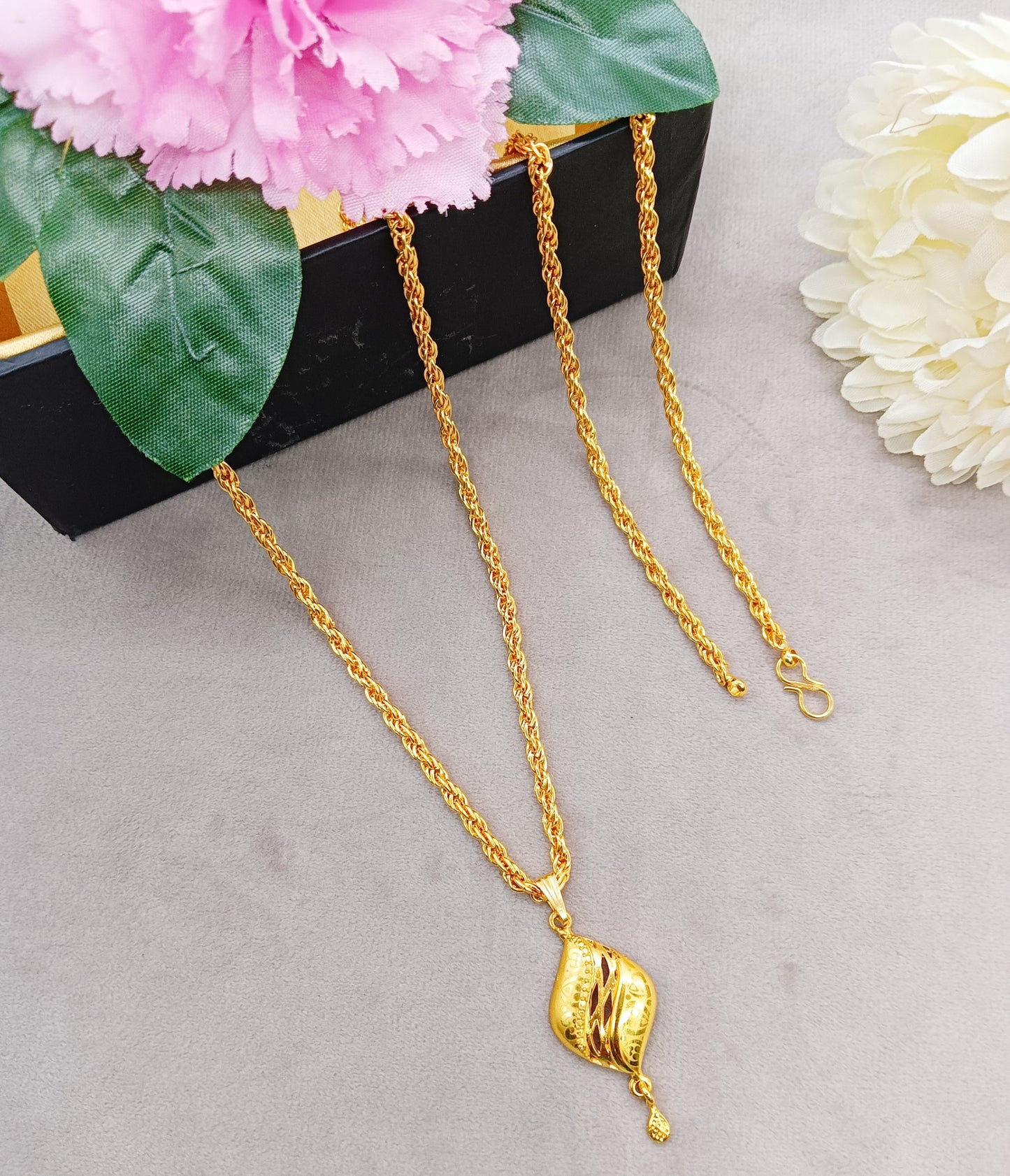 ✨ Gold-Tone Pendant Necklace Set - 3 IN 1 COMBO OFFER!