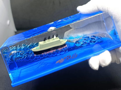 Titanic Liquid Motion Ocean Wave Desk Toy