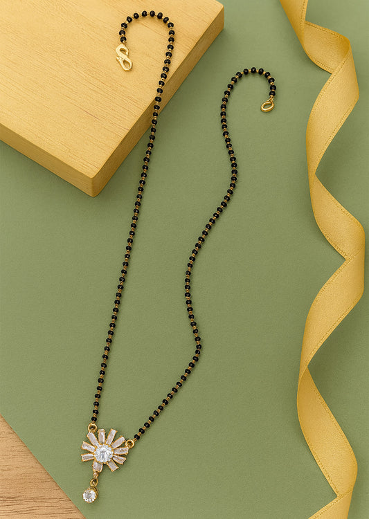 🌼 Sparkle Flower Pendant Mangalsutra