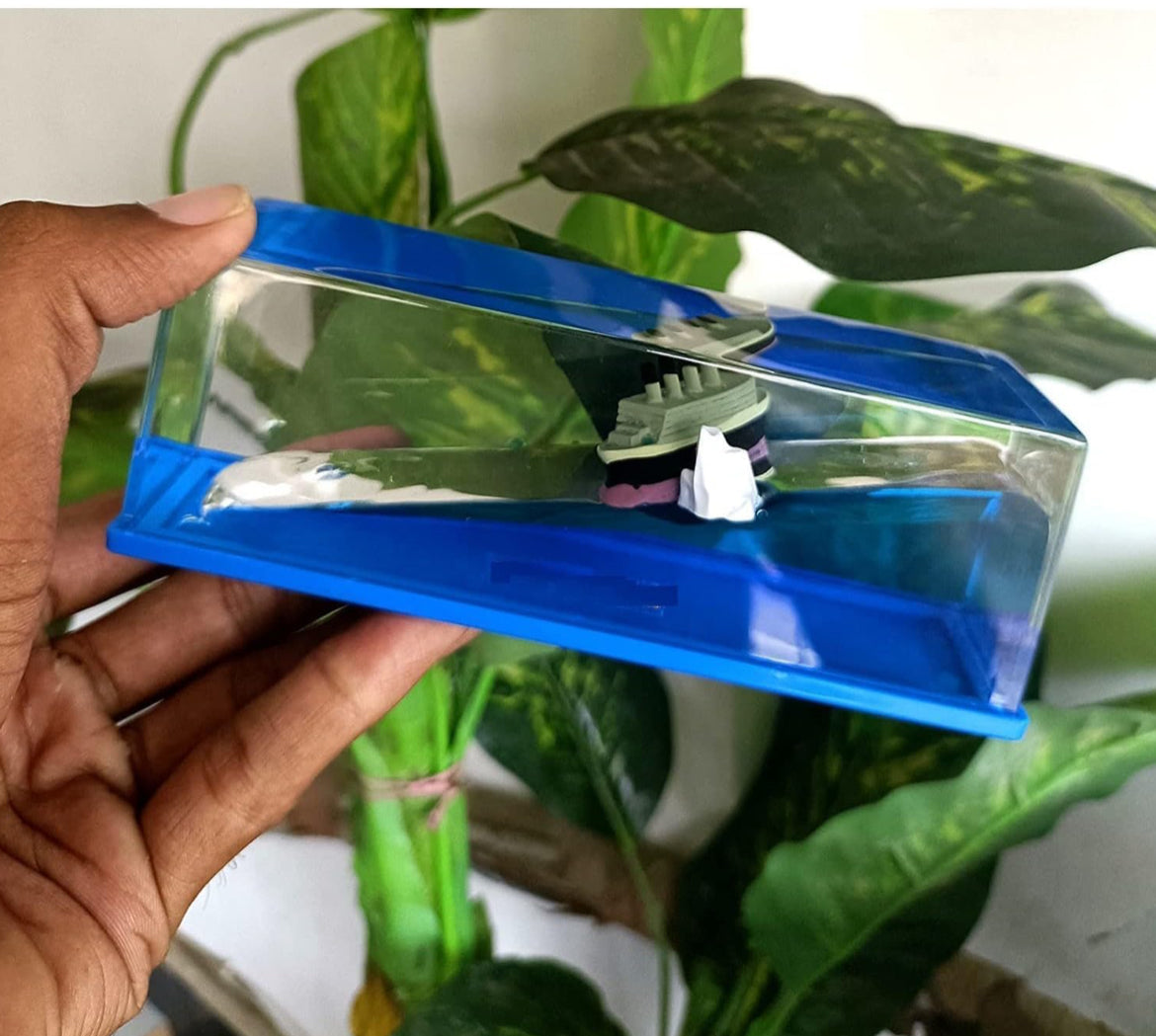 Titanic Liquid Motion Ocean Wave Desk Toy