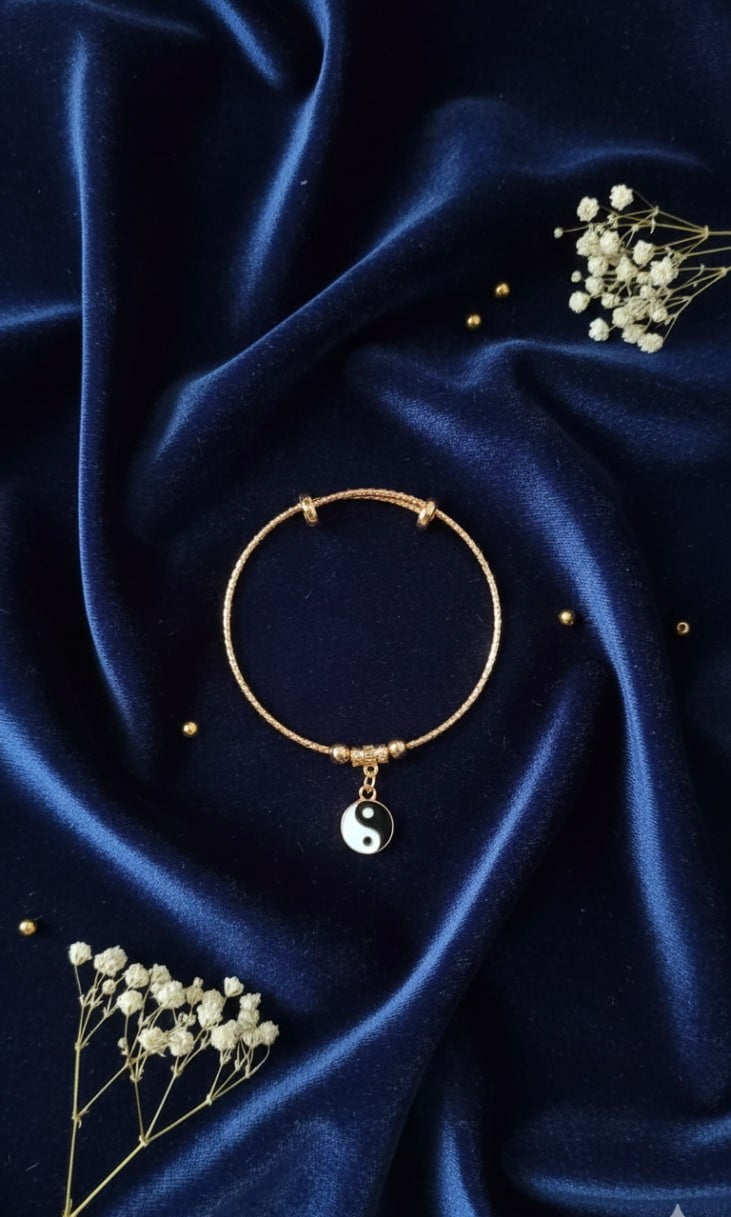 6 in 1 Charm Bracelet Set for Women | Gold Tone Adjustable Bangle Bracelets with Heart Butterfly Swan Yin Yang Charms | Fashion Jewelry Gift Set